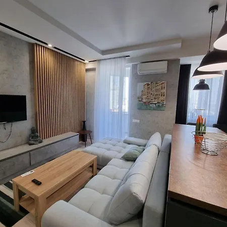 Diplomat Deluxe Apartment Chisinau Exterior photo